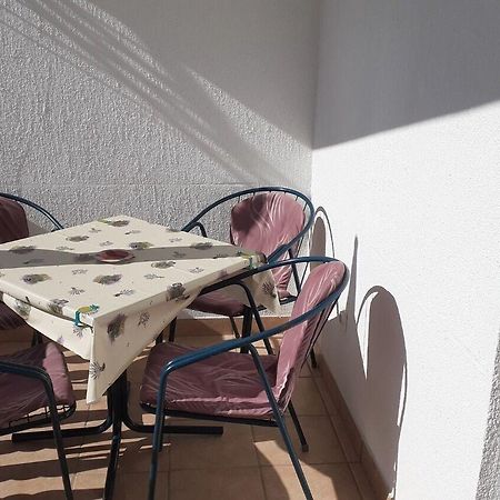 Apartments Dobri - 500M From Beach Nin Esterno foto