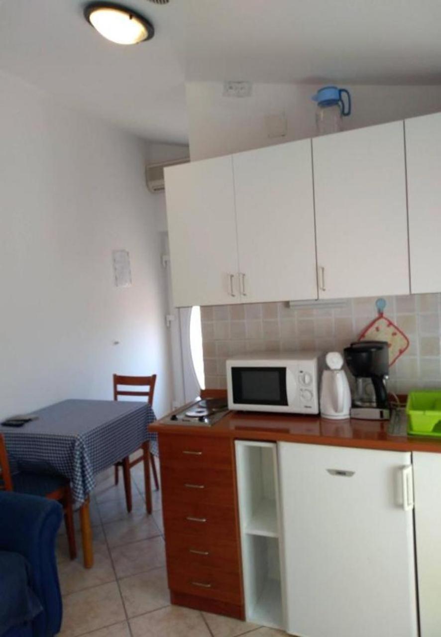 Apartments Dobri - 500M From Beach Nin Esterno foto
