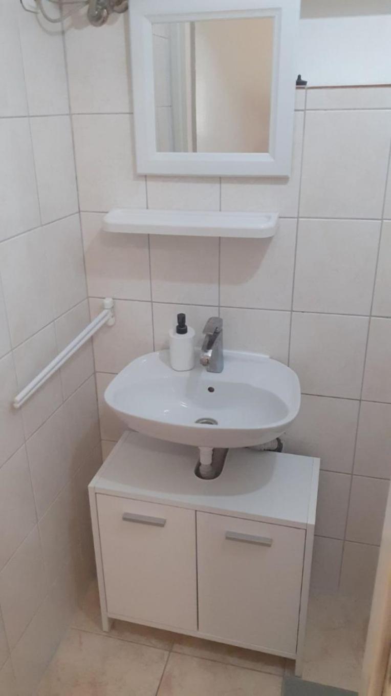 Apartments Dobri - 500M From Beach Nin Esterno foto