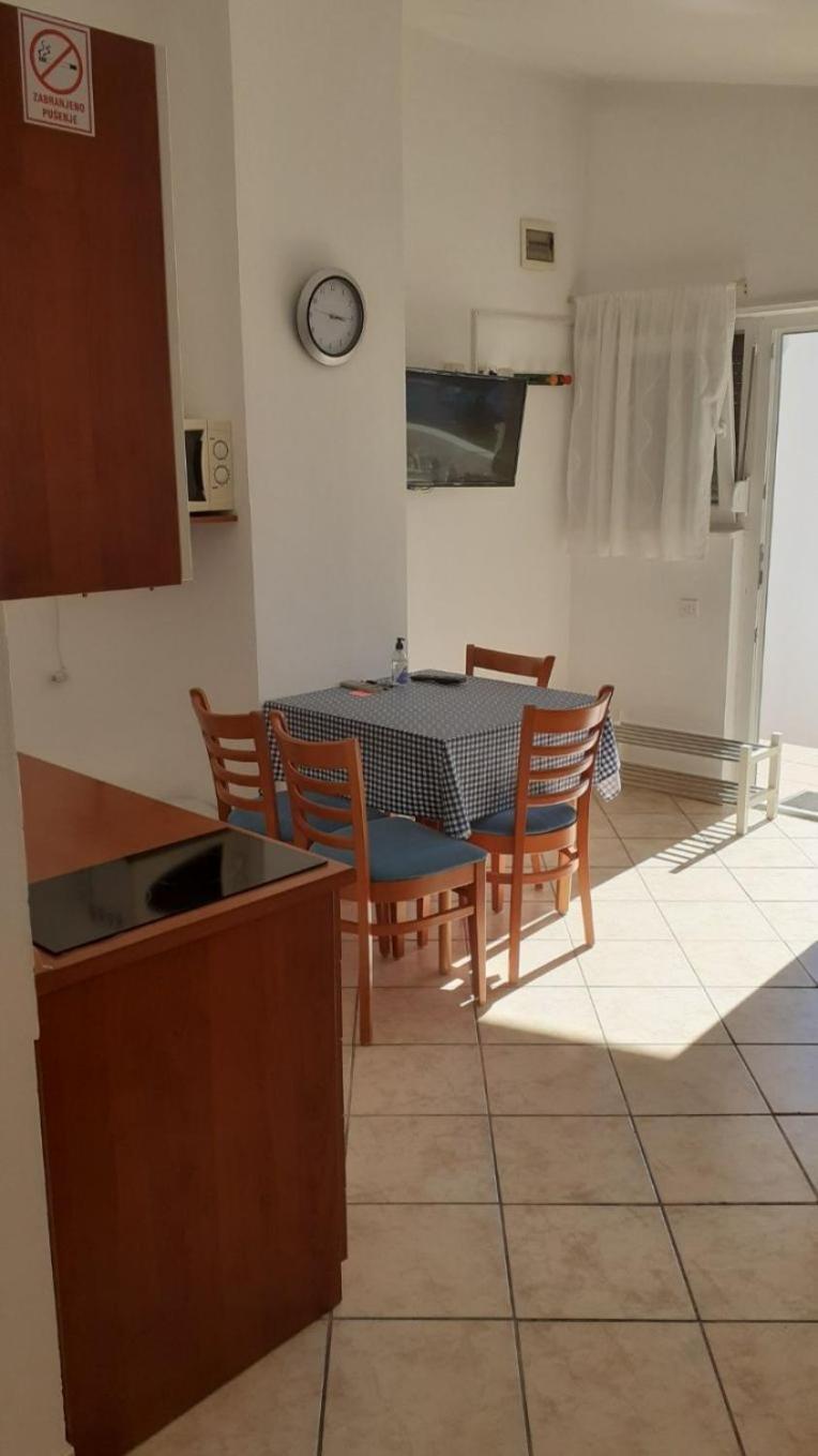 Apartments Dobri - 500M From Beach Nin Esterno foto