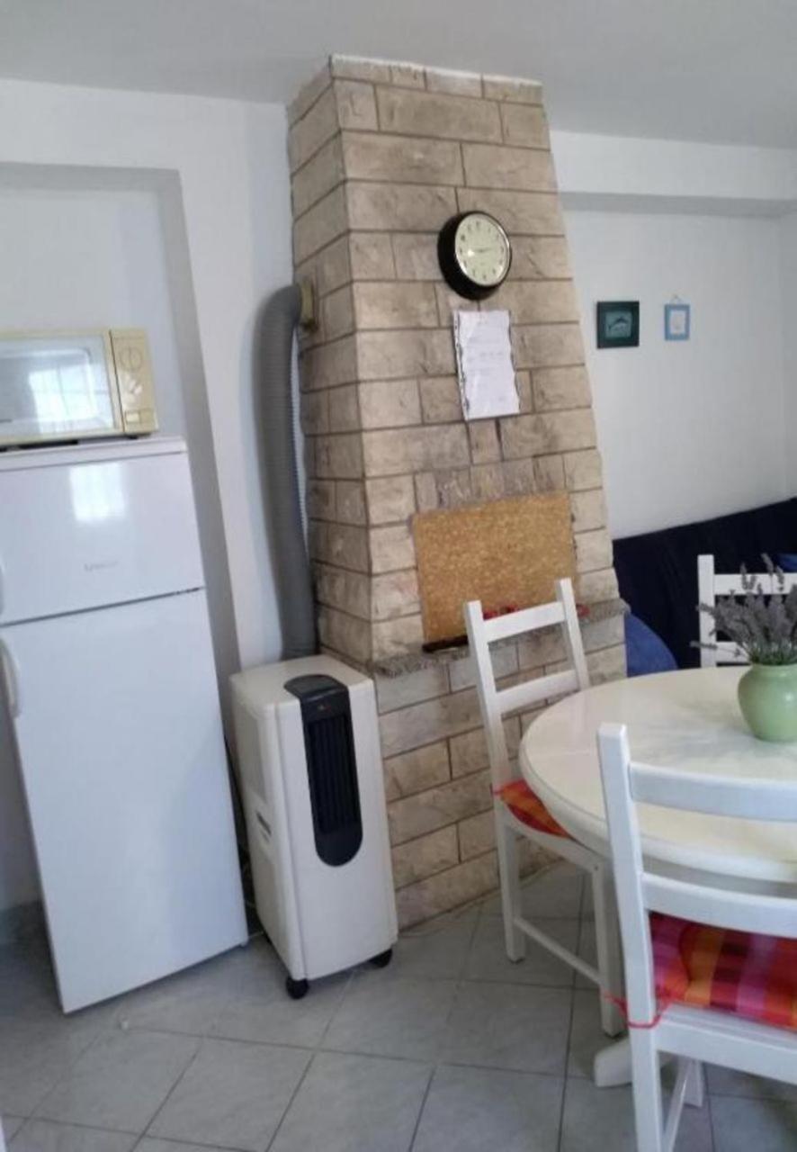 Apartments Dobri - 500M From Beach Nin Esterno foto